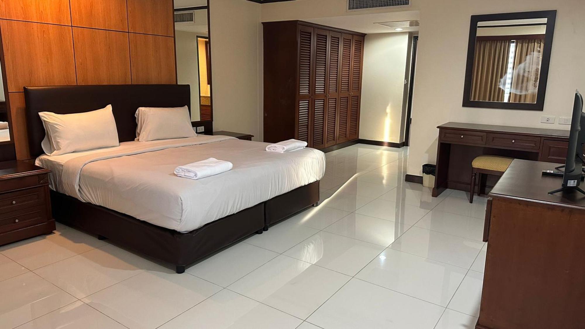 Omni Tower Sukhumvit Soi 4 Direct Banguecoque Exterior foto