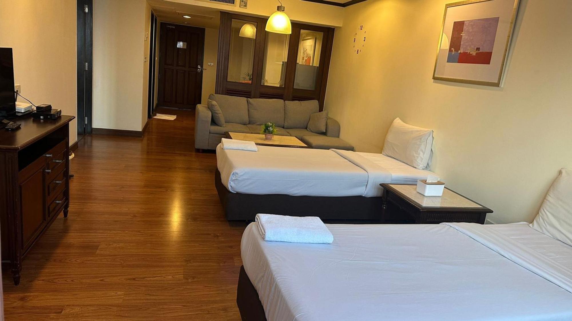 Omni Tower Sukhumvit Soi 4 Direct Banguecoque Exterior foto