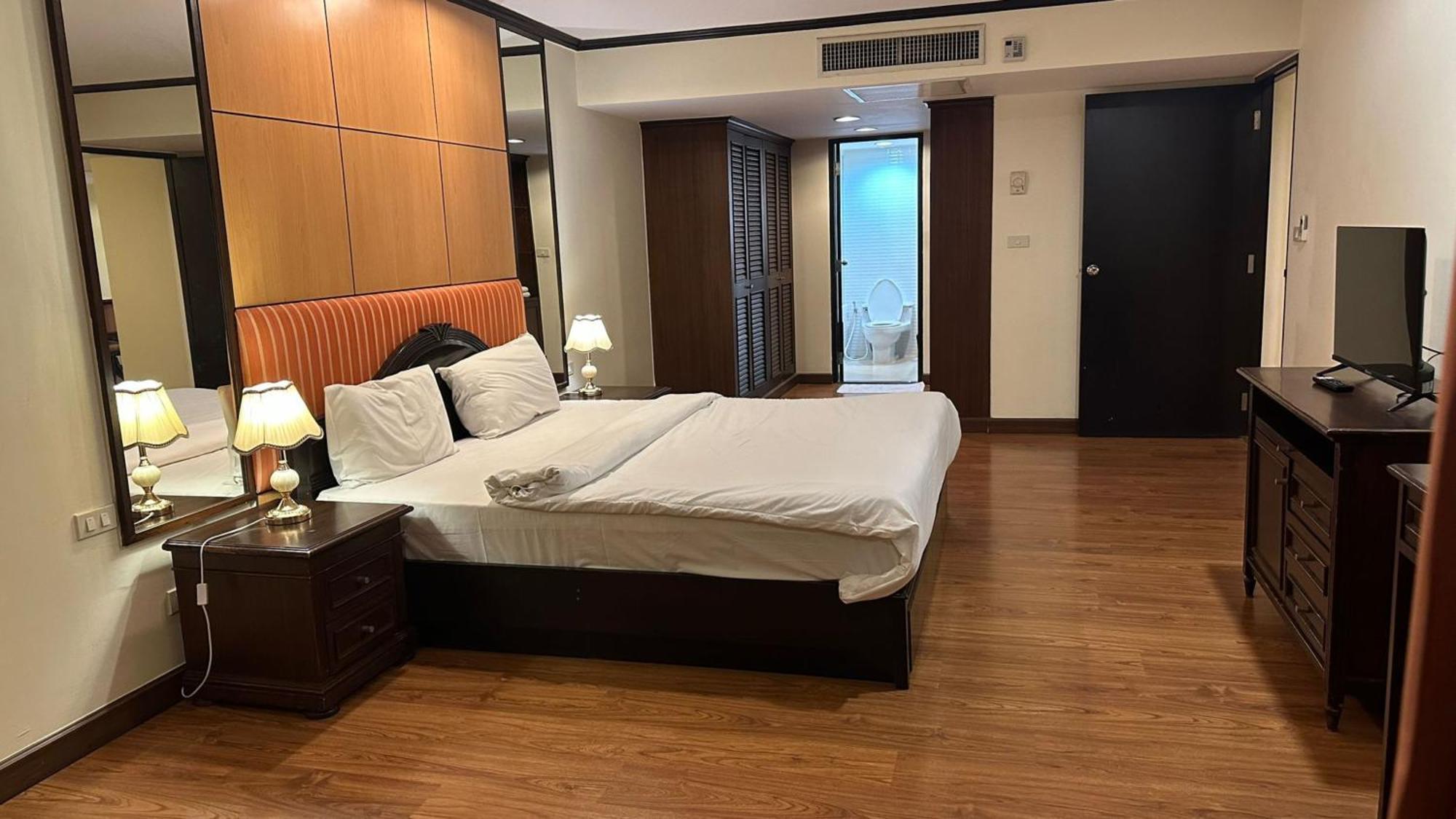 Omni Tower Sukhumvit Soi 4 Direct Banguecoque Exterior foto