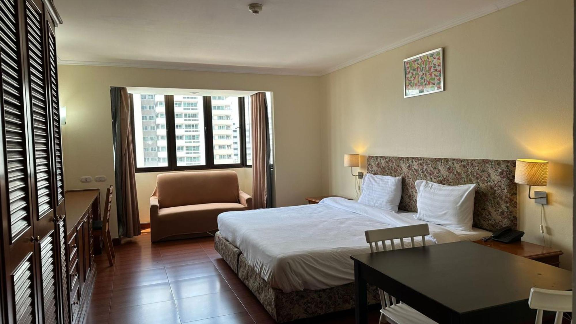 Omni Tower Sukhumvit Soi 4 Direct Banguecoque Exterior foto