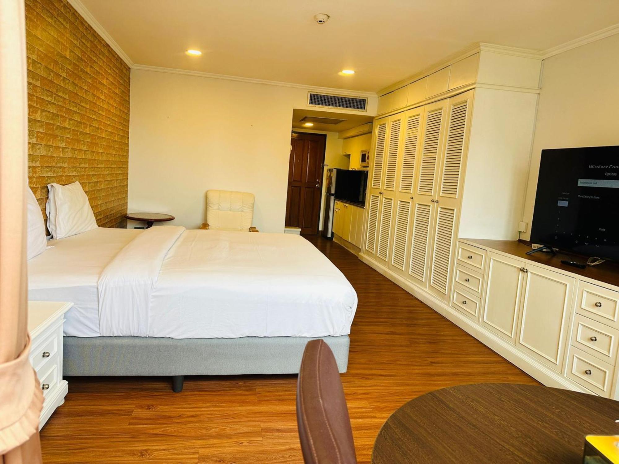 Omni Tower Sukhumvit Soi 4 Direct Banguecoque Exterior foto